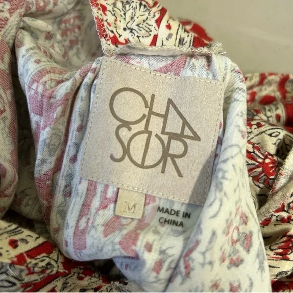 Chaser Red Off White Floral Deep V Boho Top Size M - Picture 8 of 8